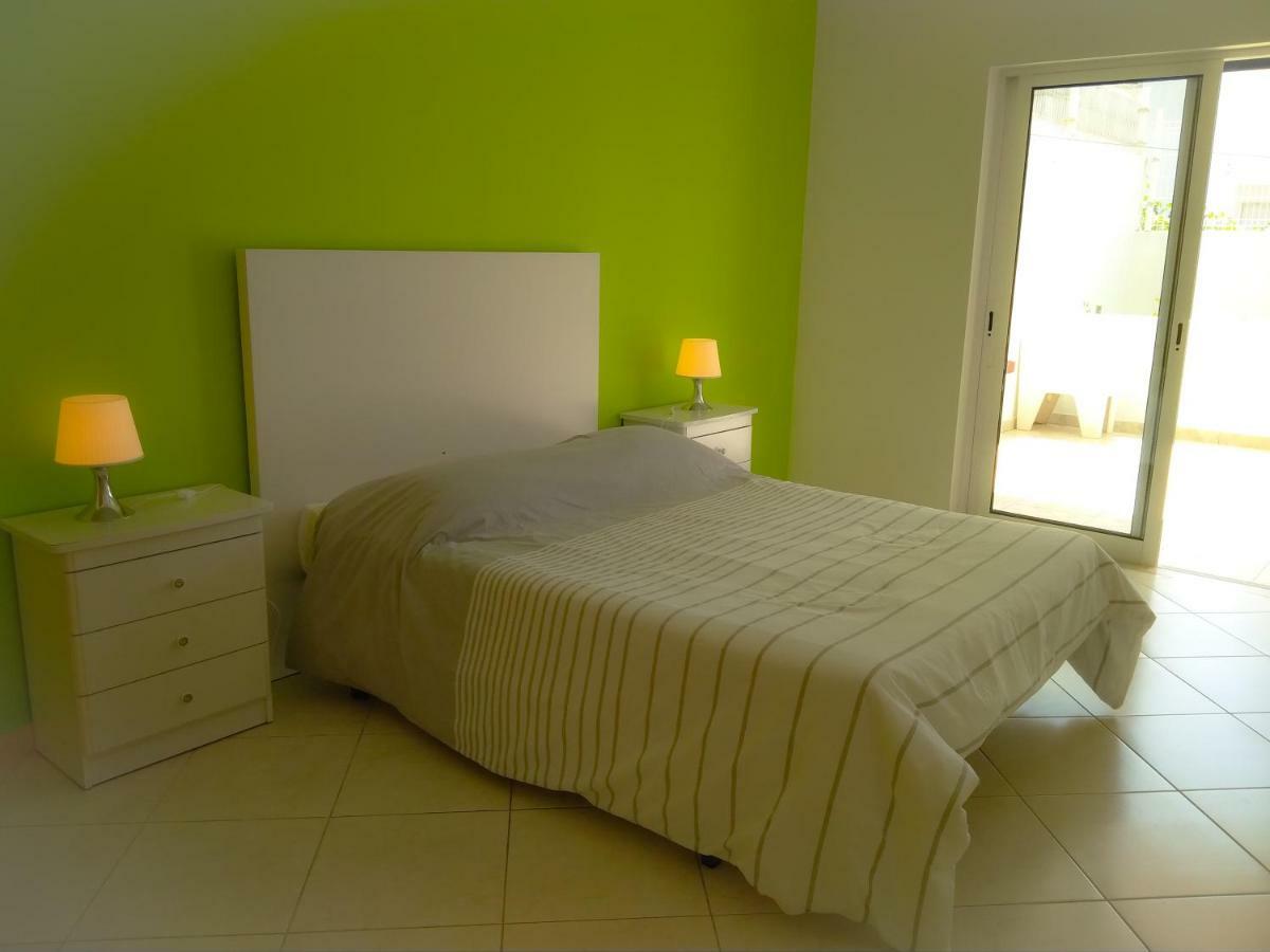 Apartamentos Monica Quarteira Exterior foto